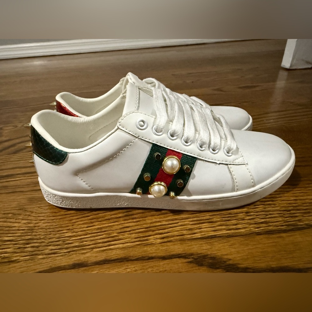 Gucci Wmns Ace Studded 'White'